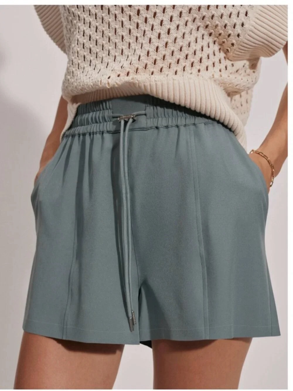 Varley Barket Woven Short Green Sage Size XS High Rise Stretch Twill Pockets